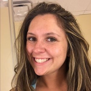 Meet your Posher, Kaila